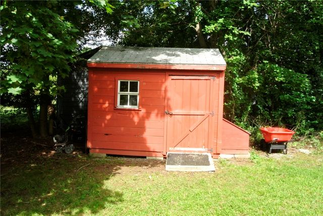 34 Kelly Lane, Coventry, RI 02816