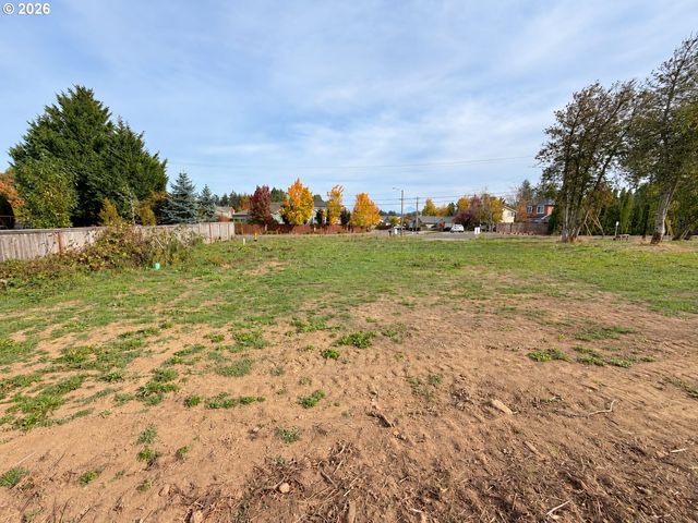 4630 Se SWEETBRIAR Rd, Troutdale, OR 97060
