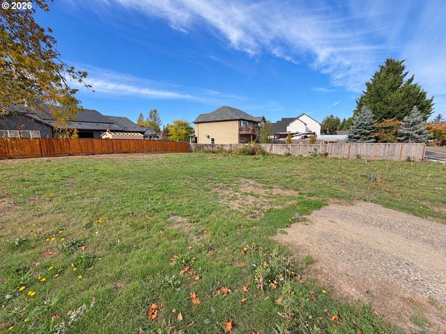 4630 Se SWEETBRIAR Rd, Troutdale, OR 97060