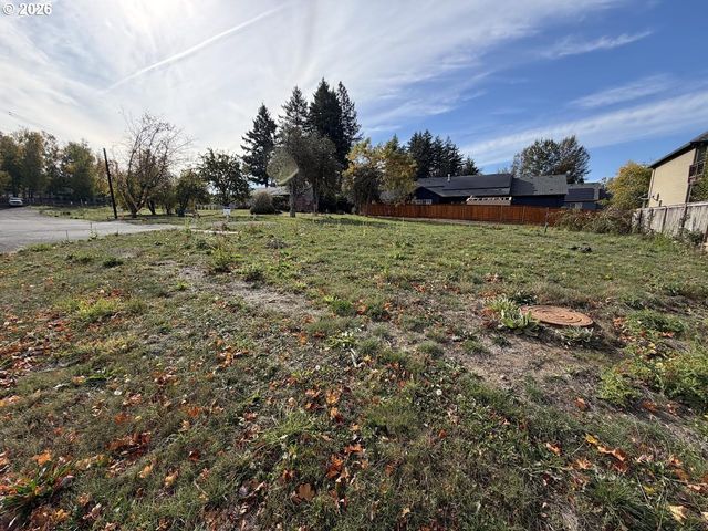 4630 Se SWEETBRIAR Rd, Troutdale, OR 97060