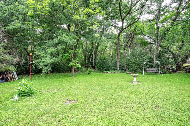 6400 Avon Drive, Waco, TX 76708