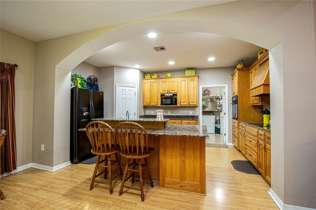 6400 Avon Drive, Waco, TX 76708