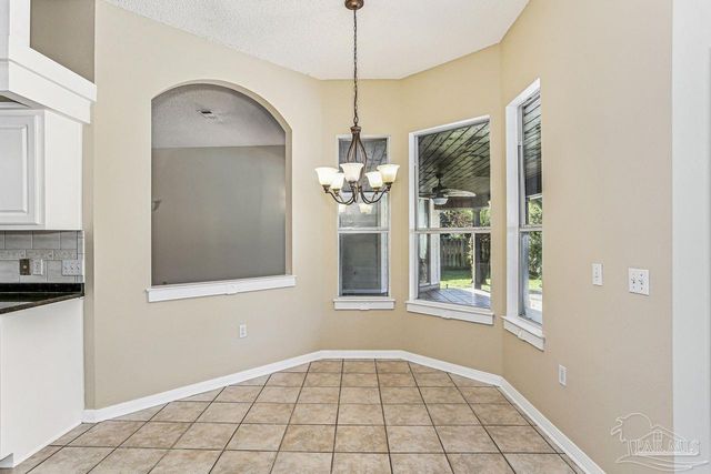 1175 Mary Kate Dr, Gulf Breeze, FL 32563