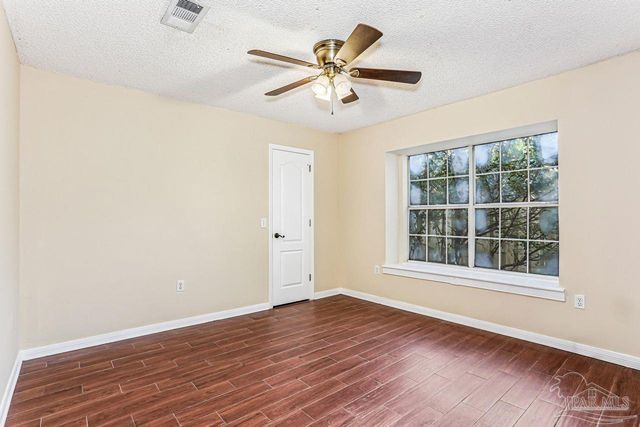 1175 Mary Kate Dr, Gulf Breeze, FL 32563