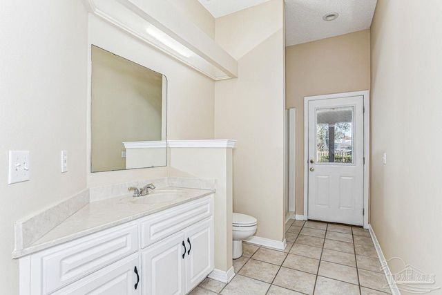 1175 Mary Kate Dr, Gulf Breeze, FL 32563