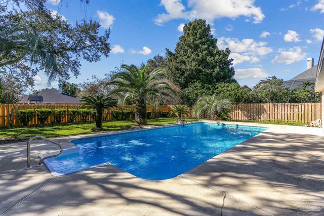 1175 Mary Kate Dr, Gulf Breeze, FL 32563