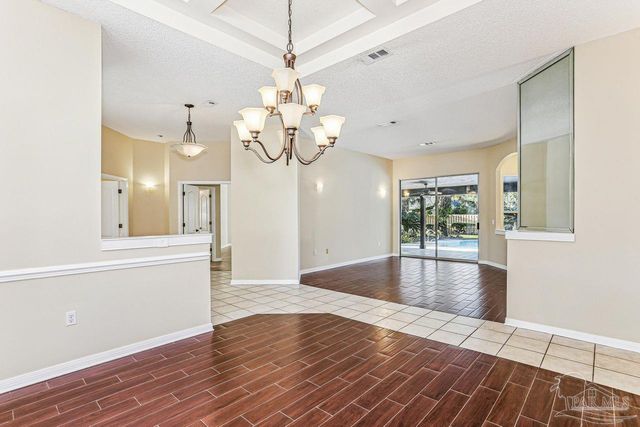 1175 Mary Kate Dr, Gulf Breeze, FL 32563