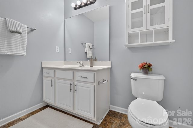 13904 Singleleaf Lane, Charlotte, NC 28278