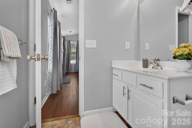 13904 Singleleaf Lane, Charlotte, NC 28278