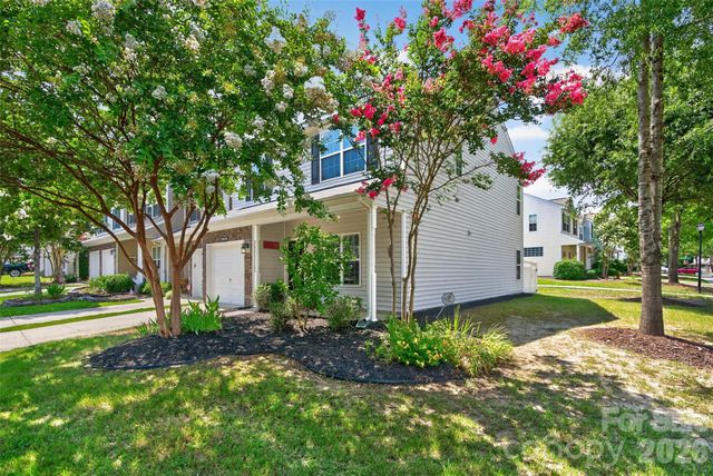 13904 Singleleaf Lane, Charlotte, NC 28278
