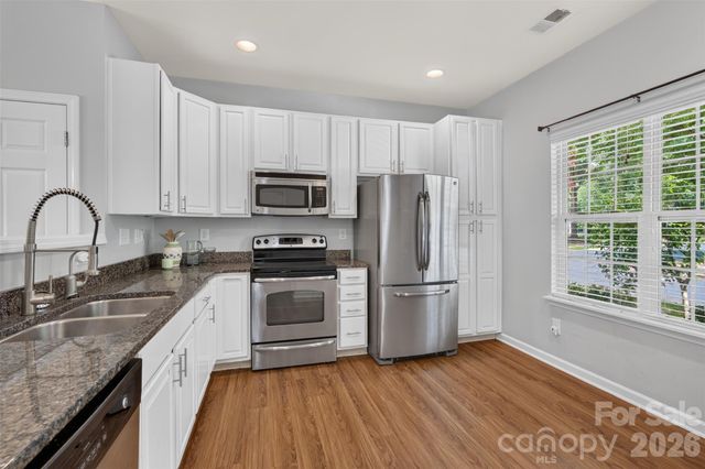 13904 Singleleaf Lane, Charlotte, NC 28278