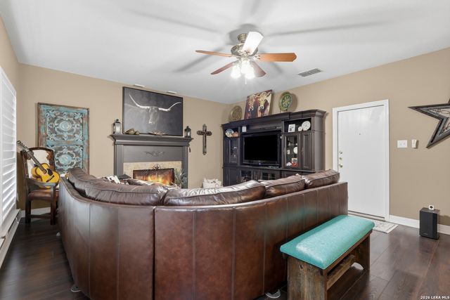 15607 Mission Crst, San Antonio, TX 78232