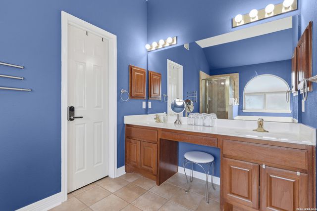 15607 Mission Crst, San Antonio, TX 78232