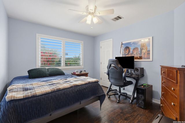 15607 Mission Crst, San Antonio, TX 78232