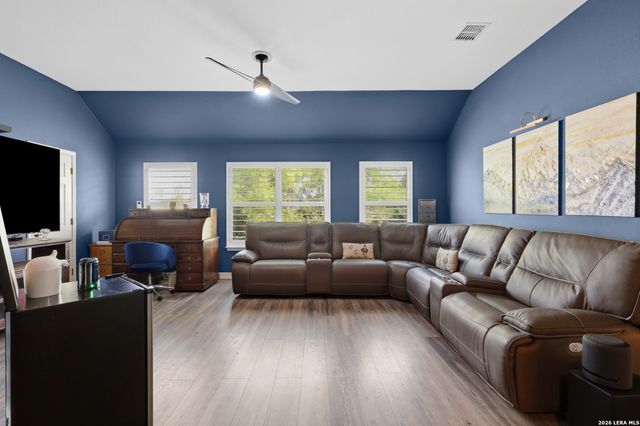 15607 Mission Crst, San Antonio, TX 78232