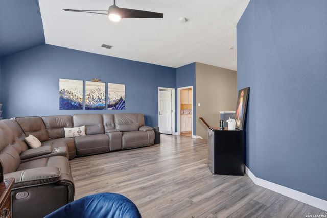 15607 Mission Crst, San Antonio, TX 78232