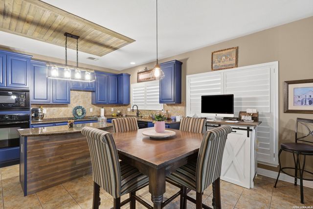 15607 Mission Crst, San Antonio, TX 78232