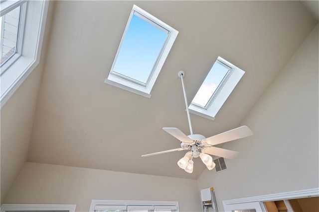 707 Quail Creek Road, Parsons, KS 67357