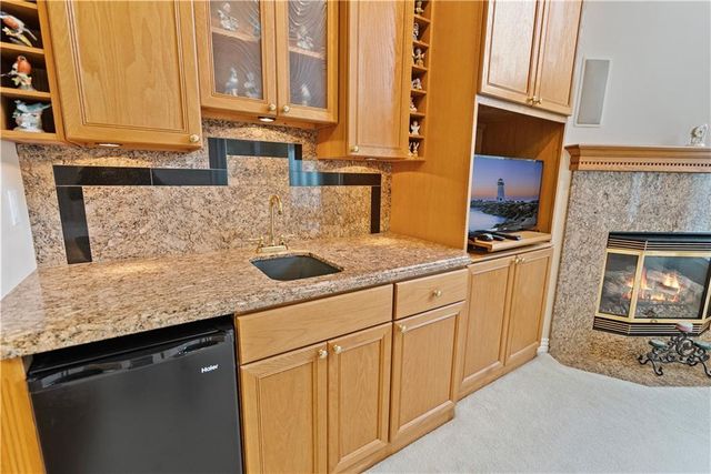 707 Quail Creek Road, Parsons, KS 67357