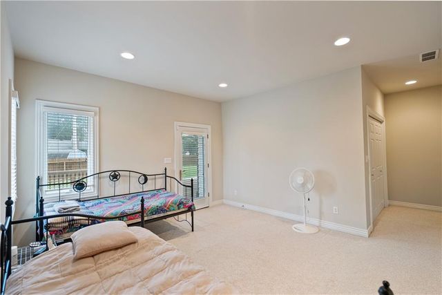 707 Quail Creek Road, Parsons, KS 67357