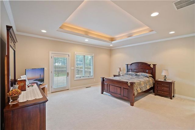 707 Quail Creek Road, Parsons, KS 67357