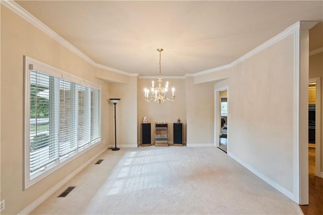 707 Quail Creek Road, Parsons, KS 67357