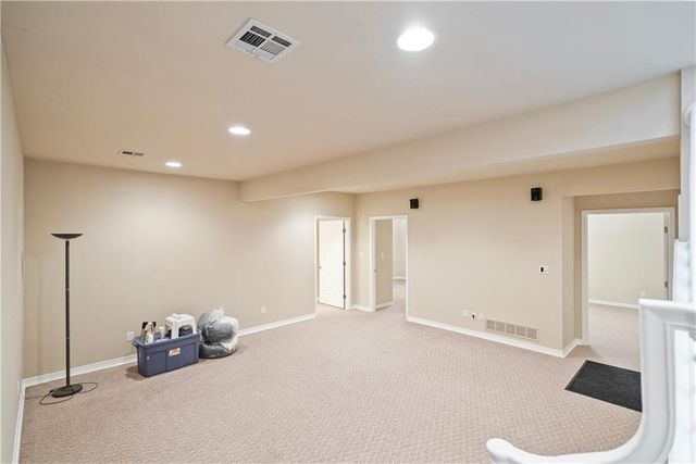 707 Quail Creek Road, Parsons, KS 67357