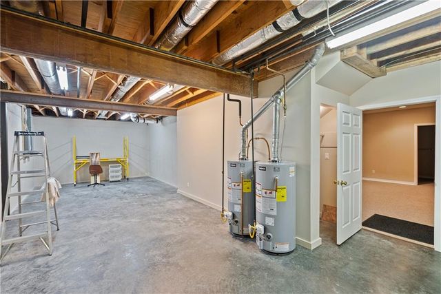 707 Quail Creek Road, Parsons, KS 67357