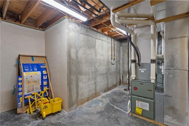 707 Quail Creek Road, Parsons, KS 67357