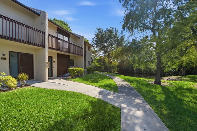 621 NW 47th Street, Deerfield Beach, FL 33064