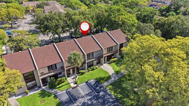 621 NW 47th Street, Deerfield Beach, FL 33064