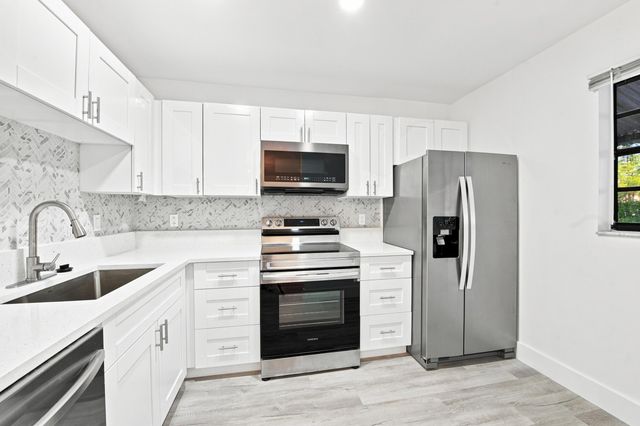 621 NW 47th Street, Deerfield Beach, FL 33064