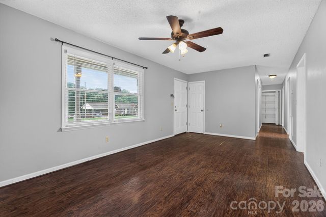 2504 Ashford Drive, Newton, NC 28658