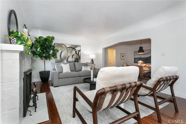 466 Wickliffe Drive, Pasadena, CA 91104