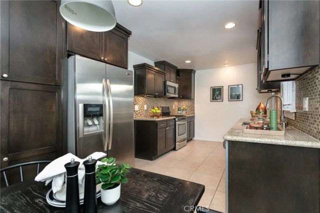 466 Wickliffe Drive, Pasadena, CA 91104