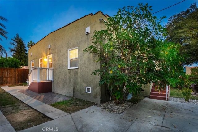 466 Wickliffe Drive, Pasadena, CA 91104