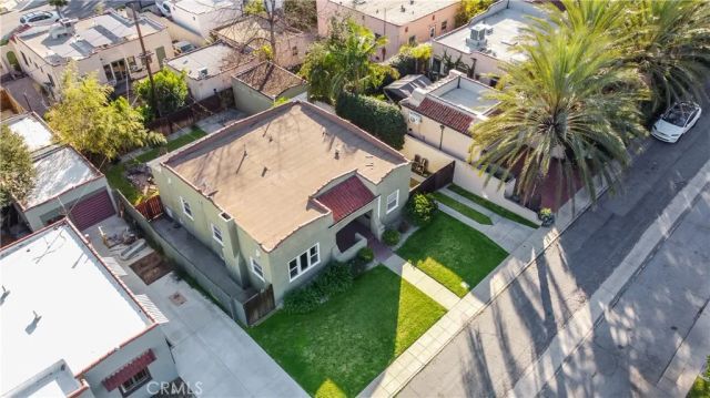 466 Wickliffe Drive, Pasadena, CA 91104