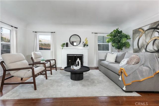 466 Wickliffe Drive, Pasadena, CA 91104