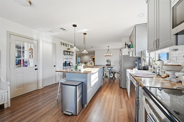 3781 Fm 151, Whitewright, TX 75491