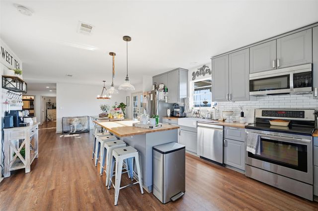 3781 Fm 151, Whitewright, TX 75491