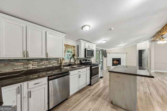 302 Hardee Road NE, Ludowici, GA 31316