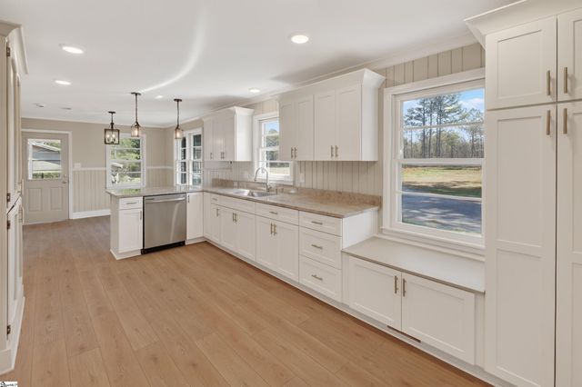 612 Skippers Lodge Road, Cross Hill, SC 29332