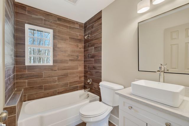 612 Skippers Lodge Road, Cross Hill, SC 29332