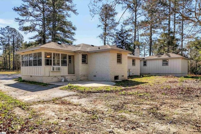 612 Skippers Lodge Road, Cross Hill, SC 29332