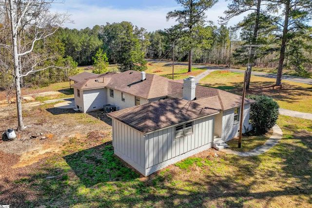 612 Skippers Lodge Road, Cross Hill, SC 29332