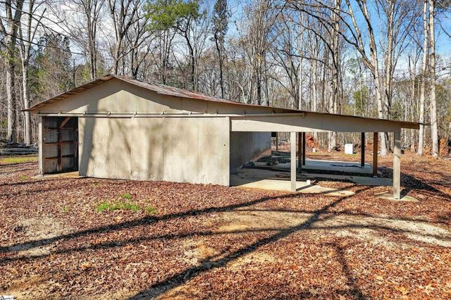 612 Skippers Lodge Road, Cross Hill, SC 29332