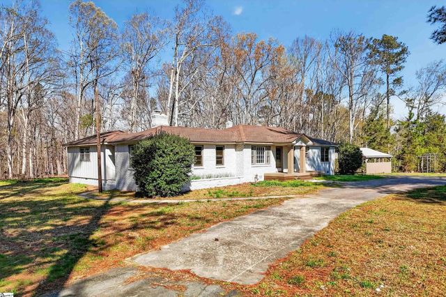 612 Skippers Lodge Road, Cross Hill, SC 29332