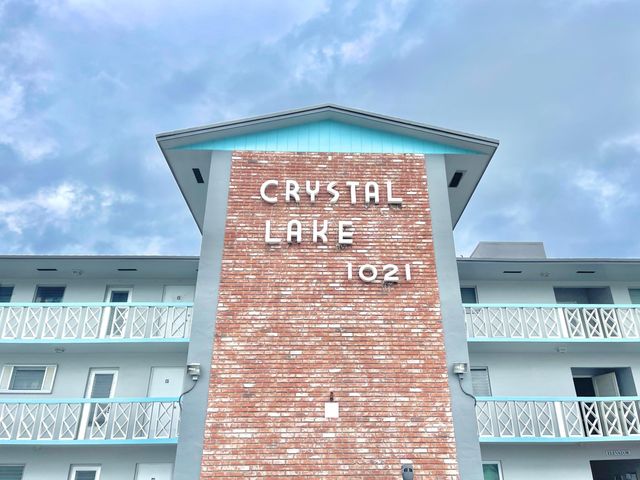 1021 Crystal Lake Drive 315, Deerfield Beach, FL 33064