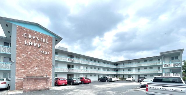 1021 Crystal Lake Drive 315, Deerfield Beach, FL 33064