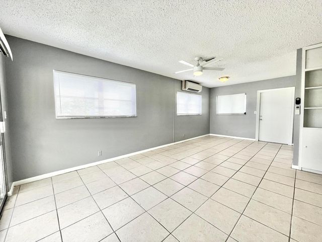 1021 Crystal Lake Drive 315, Deerfield Beach, FL 33064